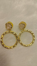 druzy stone with round hanging