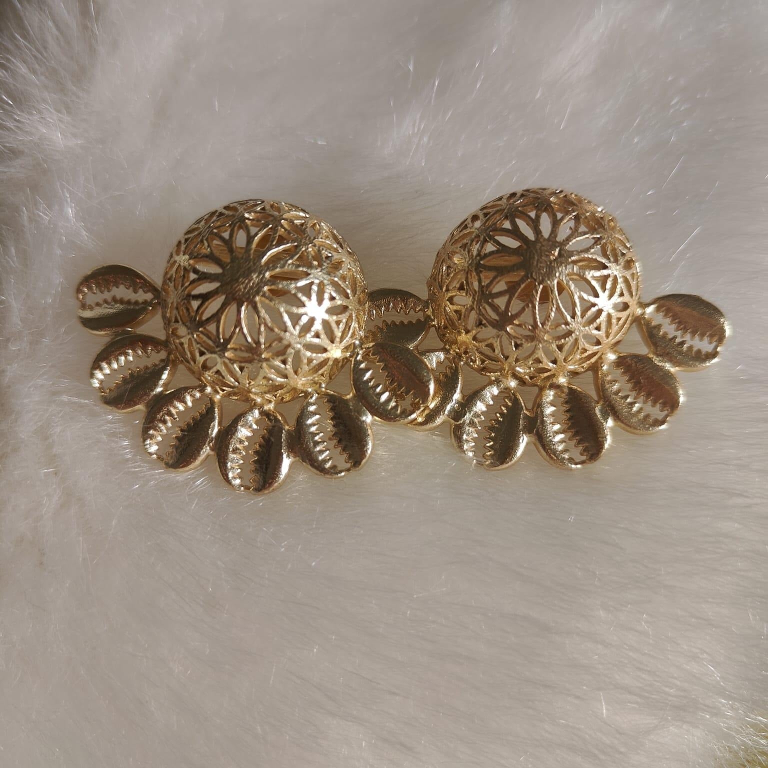 18 Kt Gold Plated dome earring Semi Precious stone