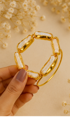 Pearl Halo Cuff - 18 Kt Gold Pated - Decorated with Pearls - Perfect for all occasions - Adjustable and anti tarnish