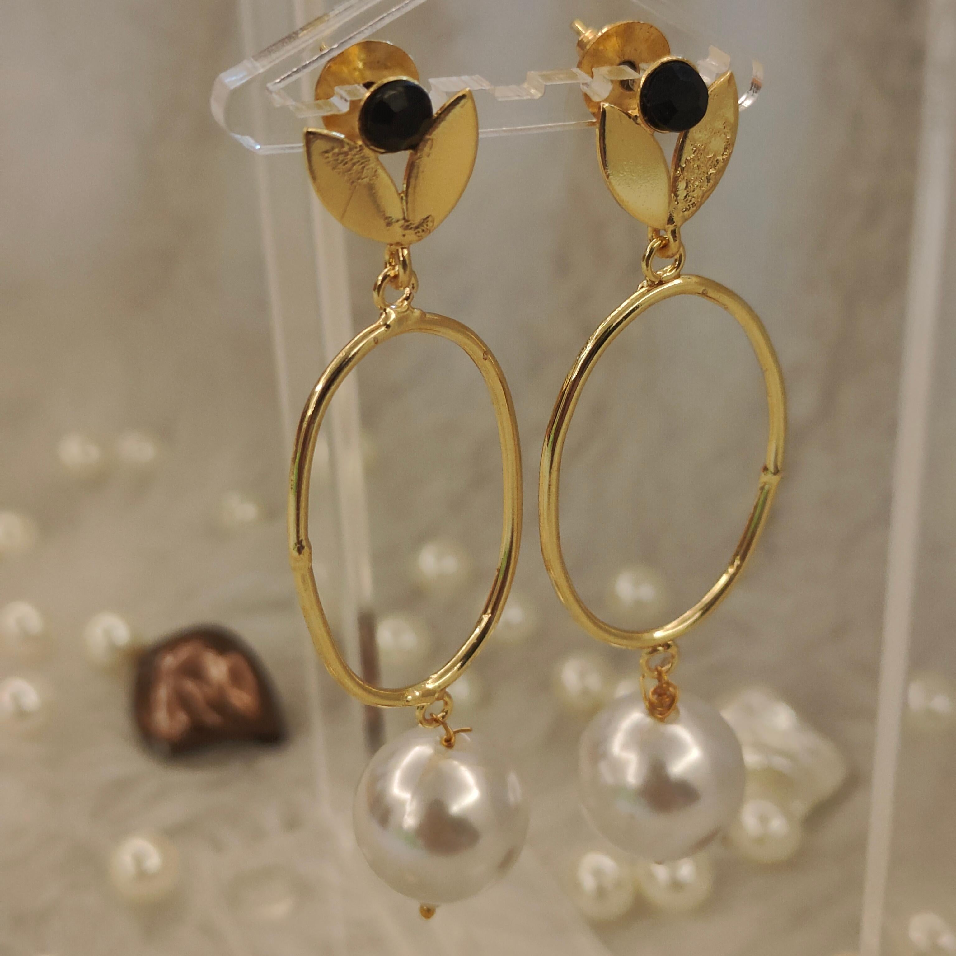 18 Kt Gold Plated Pearl hanging earring Semi Precious stone