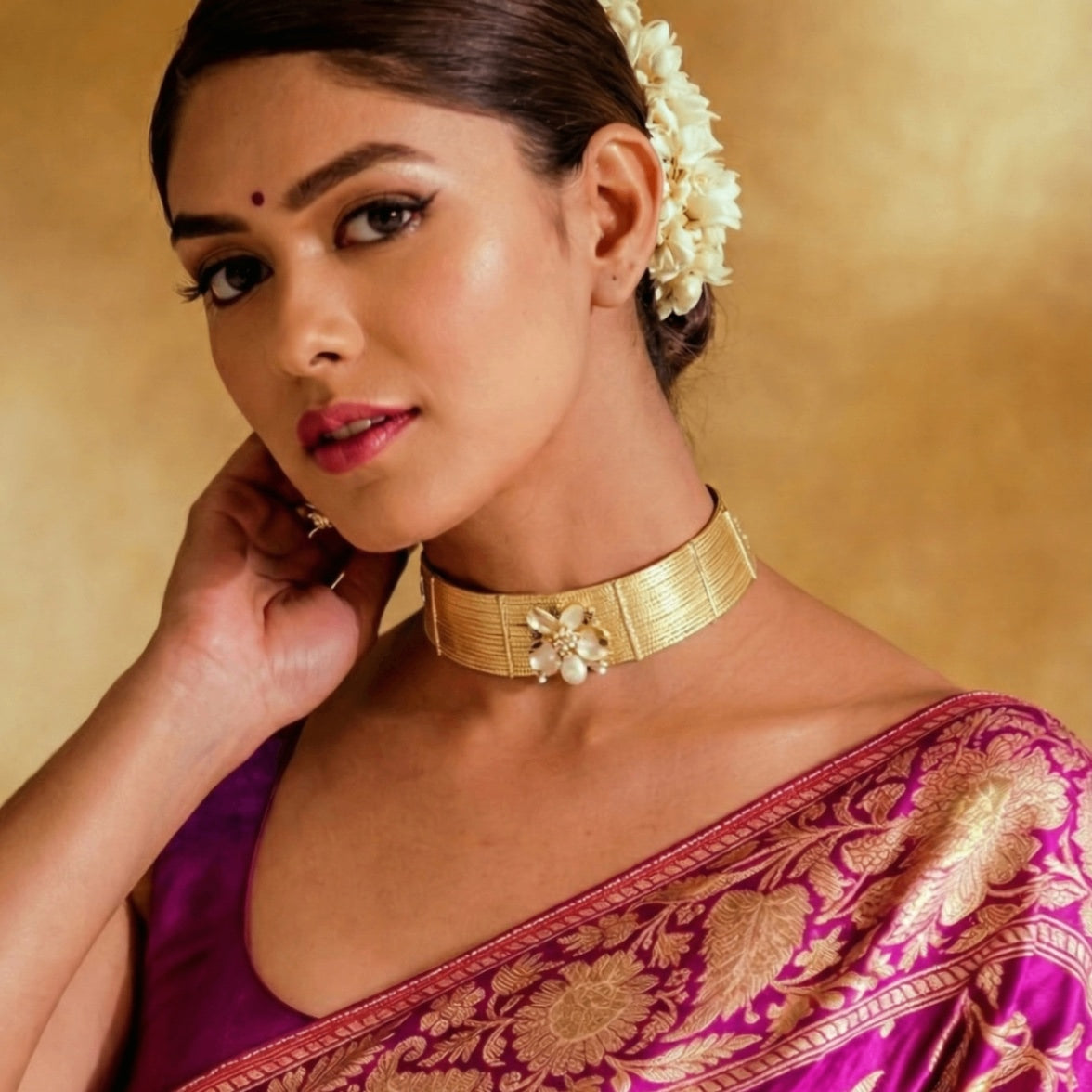 flower necklace choker