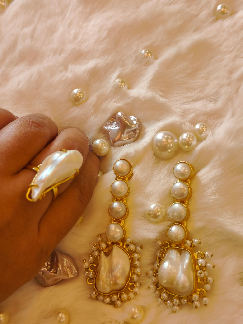 18 Kt Gold Plated Pearl earings Semi Precious stone