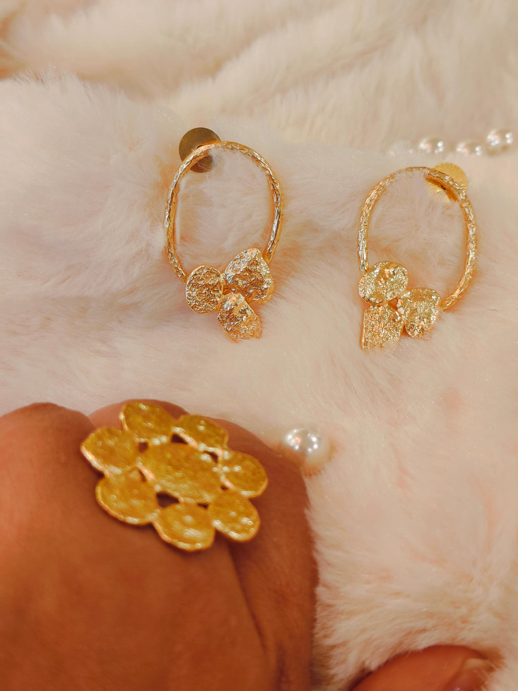 18 Kt Gold Plated Round Gold small earring - Perfect for your everyday look