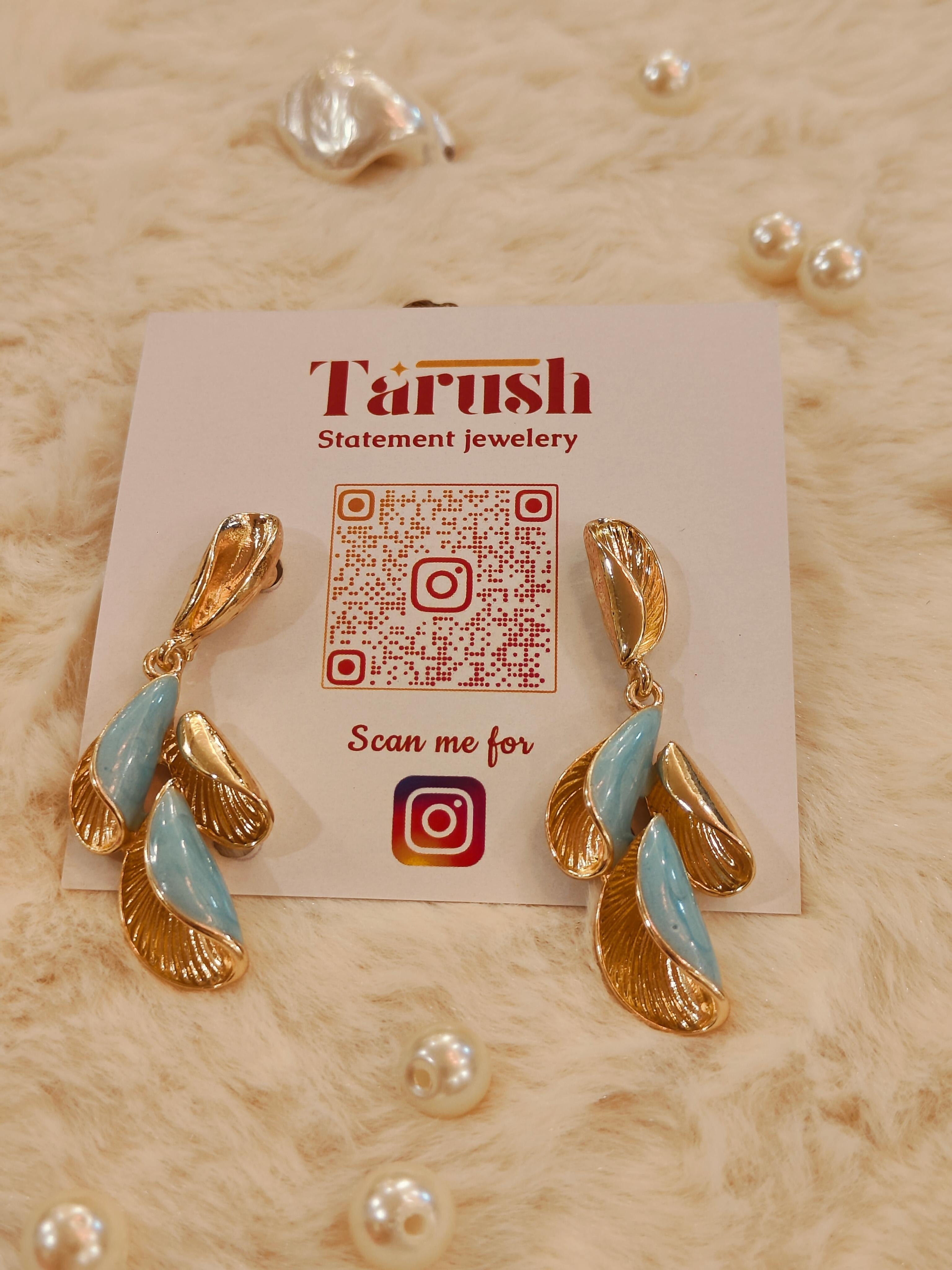 Sky Blue eanamel earring