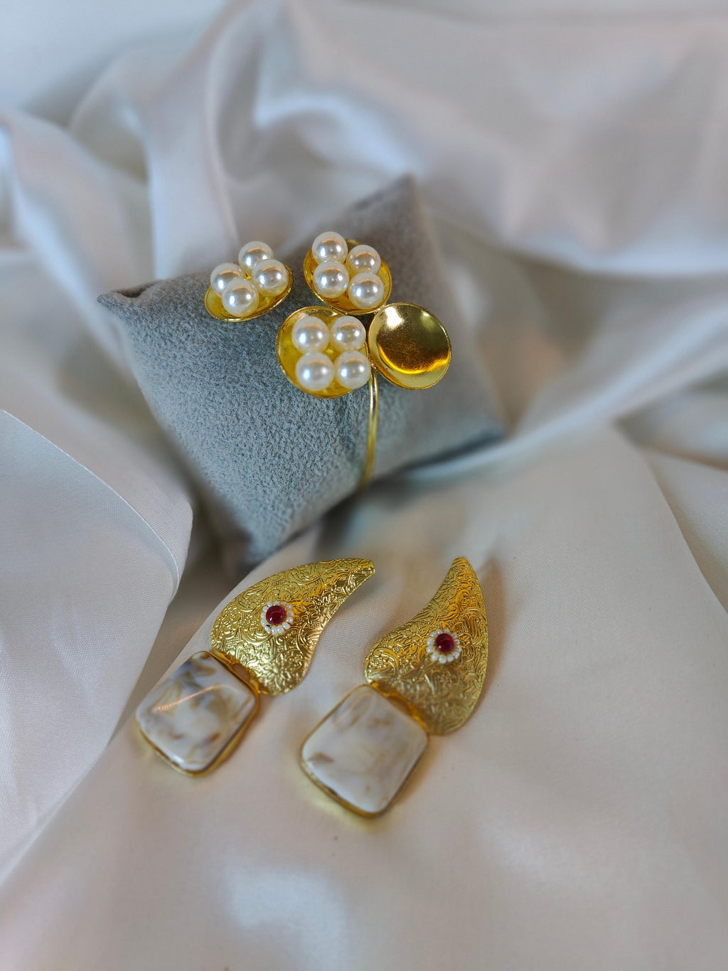 18 Kt Gold Plated mother of pearl earring-white Semi Precious stone