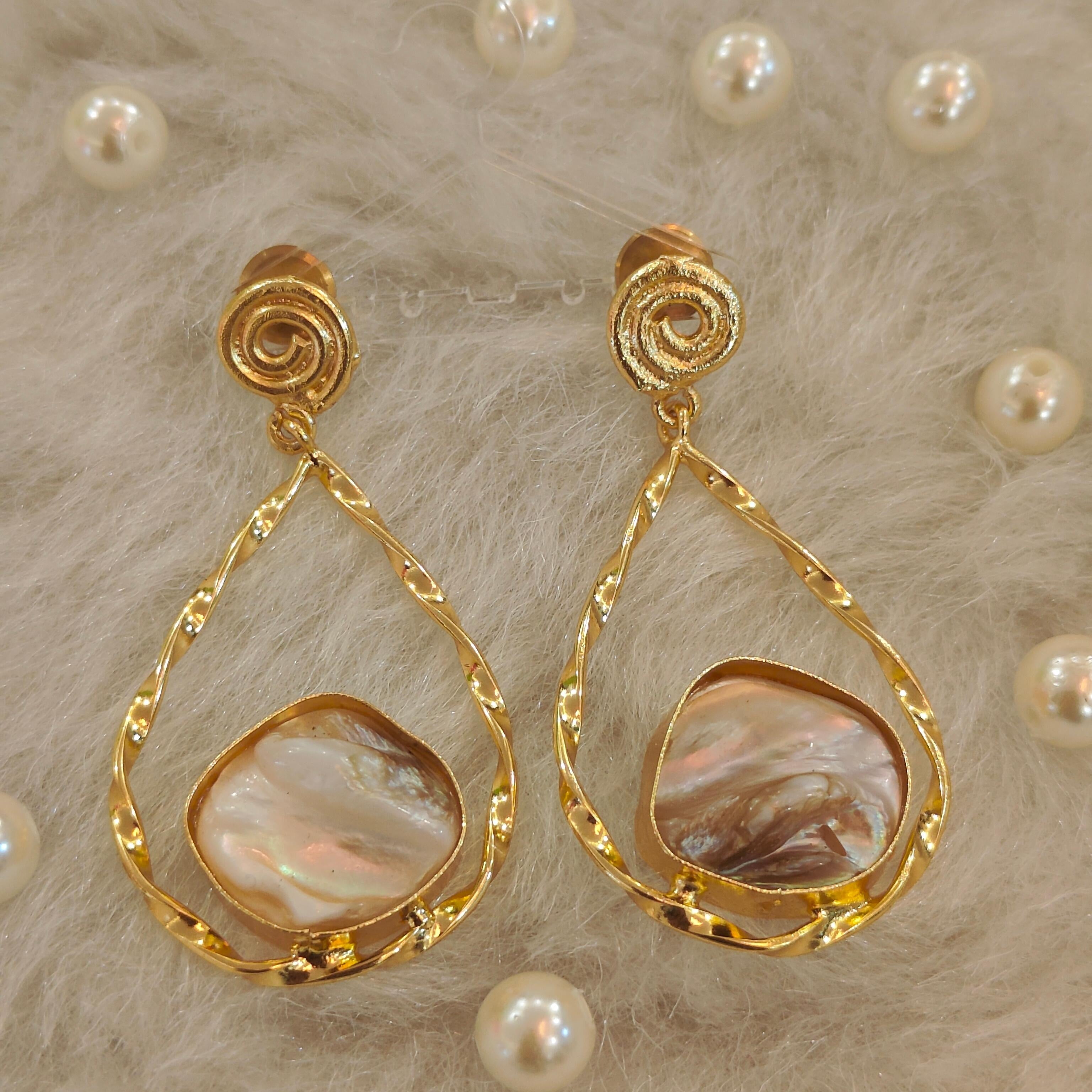 18 Kt Gold Plated Mother of pearl earring Semi Precious stone