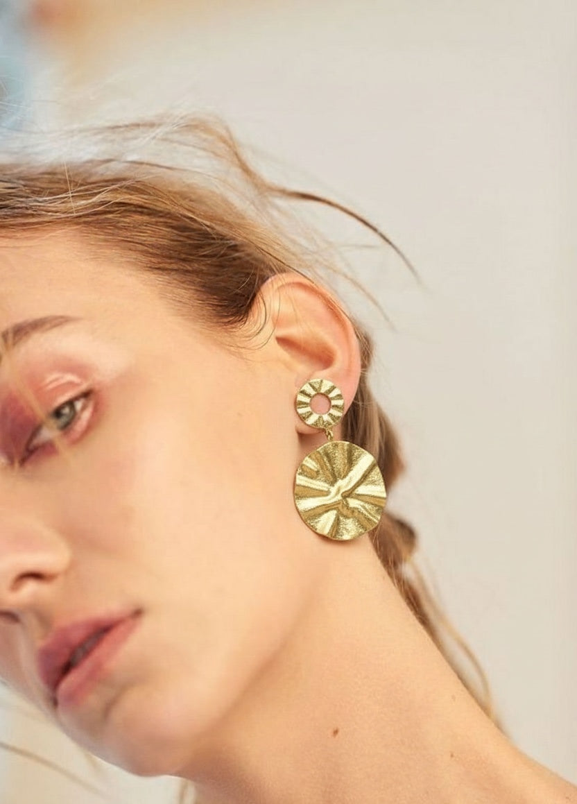 18 Kt Gold Plated Gold round dangler earing Semi Precious stone