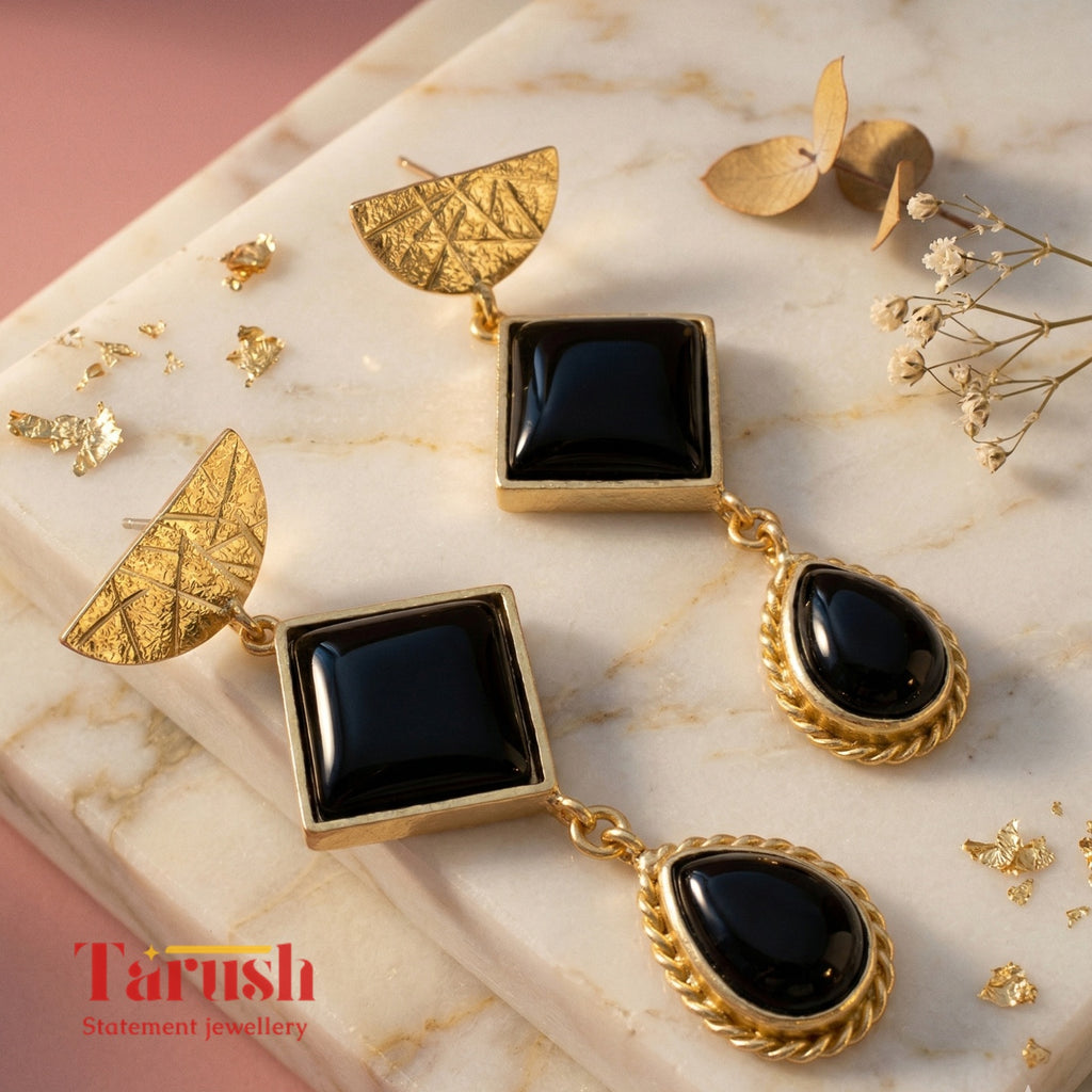 18 Kt Gold Plated Elegant - Brass earrings featuring black stones—lightweight style with non-allergic comfort. - Black earring Semi Precious stone