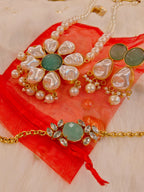 18 Kt Gold Plated Pearl Necklace with braclet Semi Precious stone