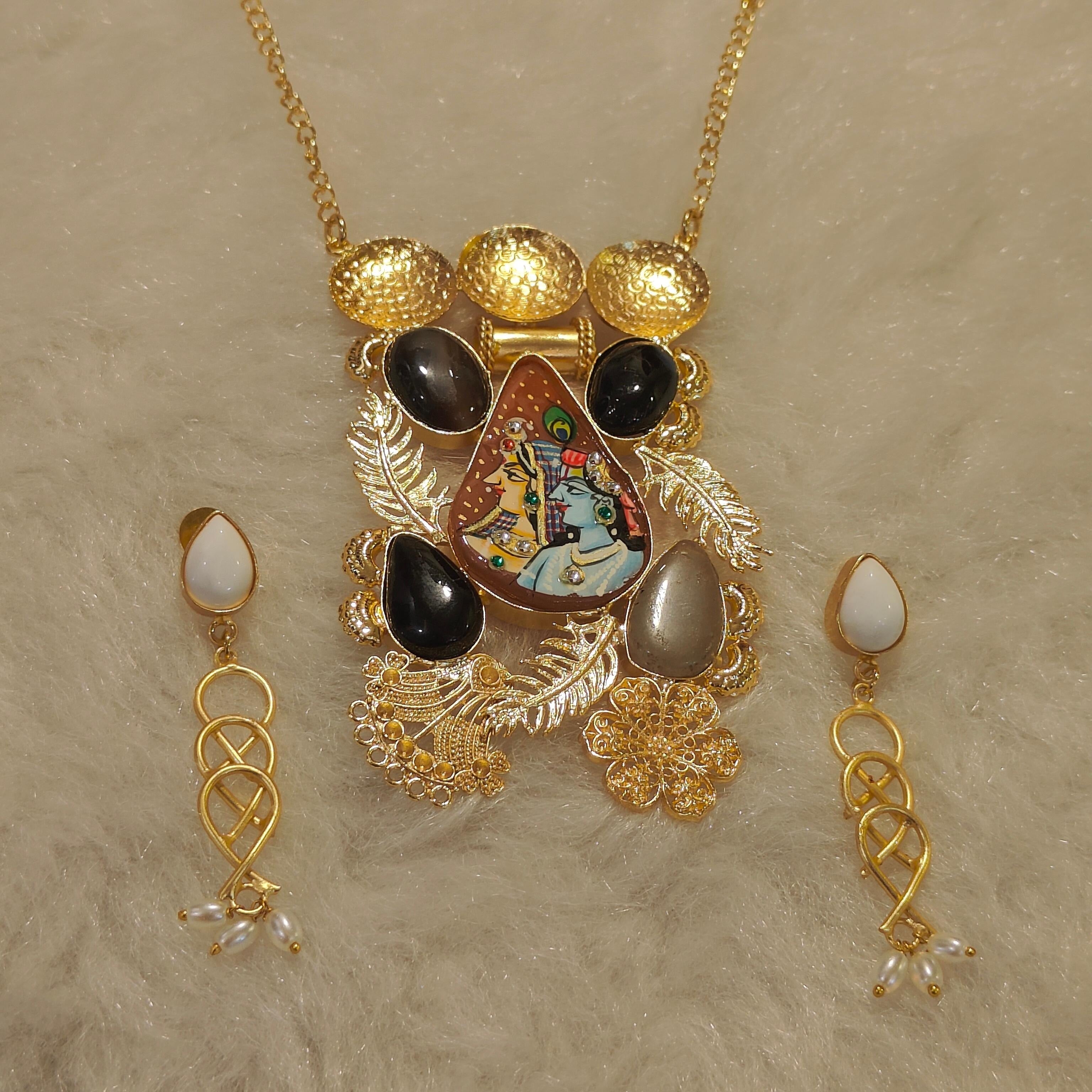 Tanjor painting necklace