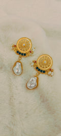 Pearl hanging earring-1