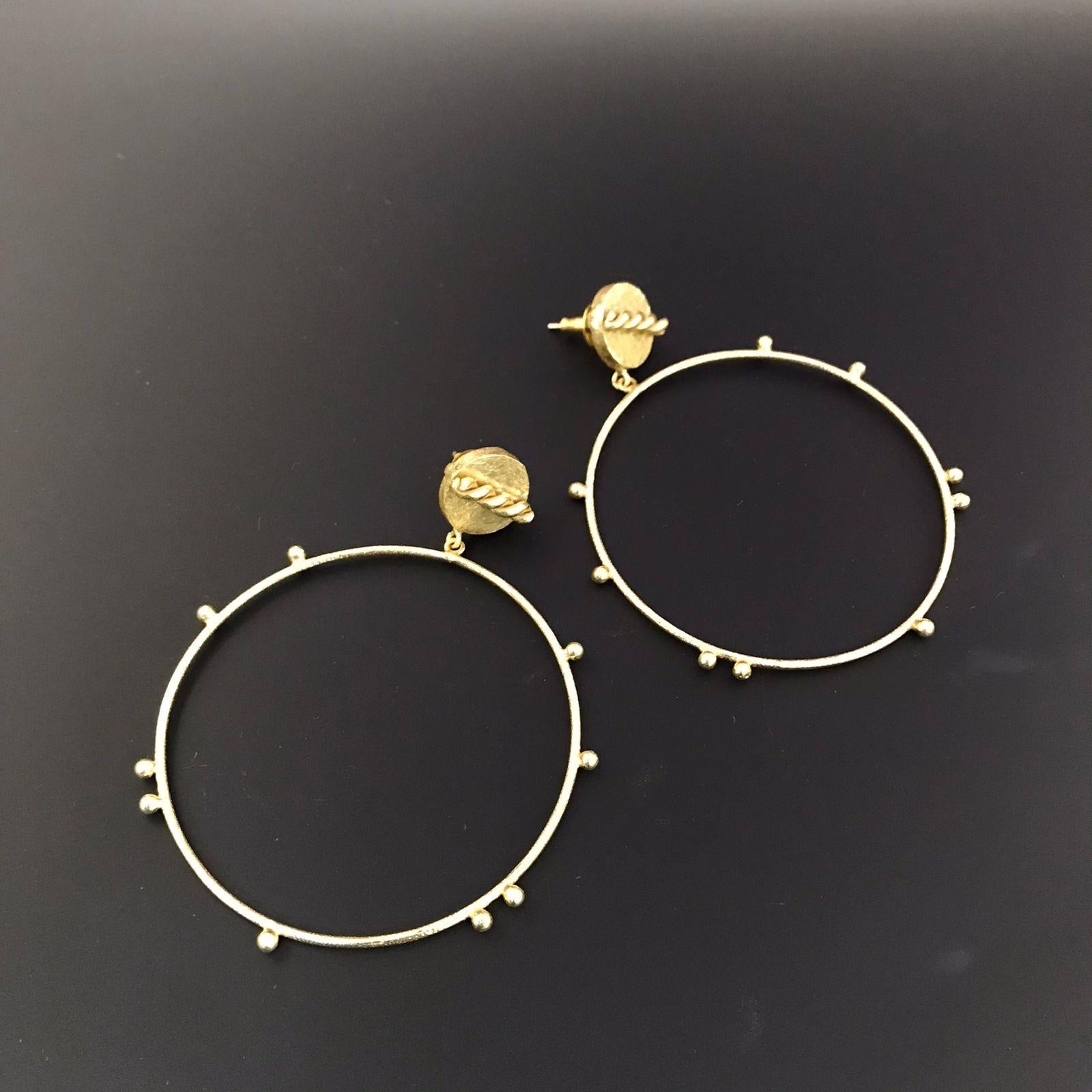 18 Kt Gold Plated Round gold earring - Perfect for Your Everyday Look