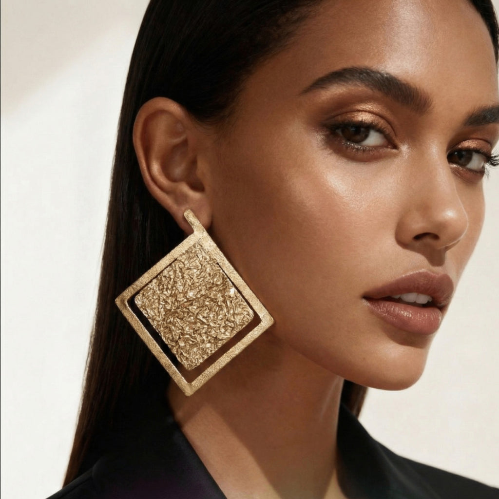 Square earing