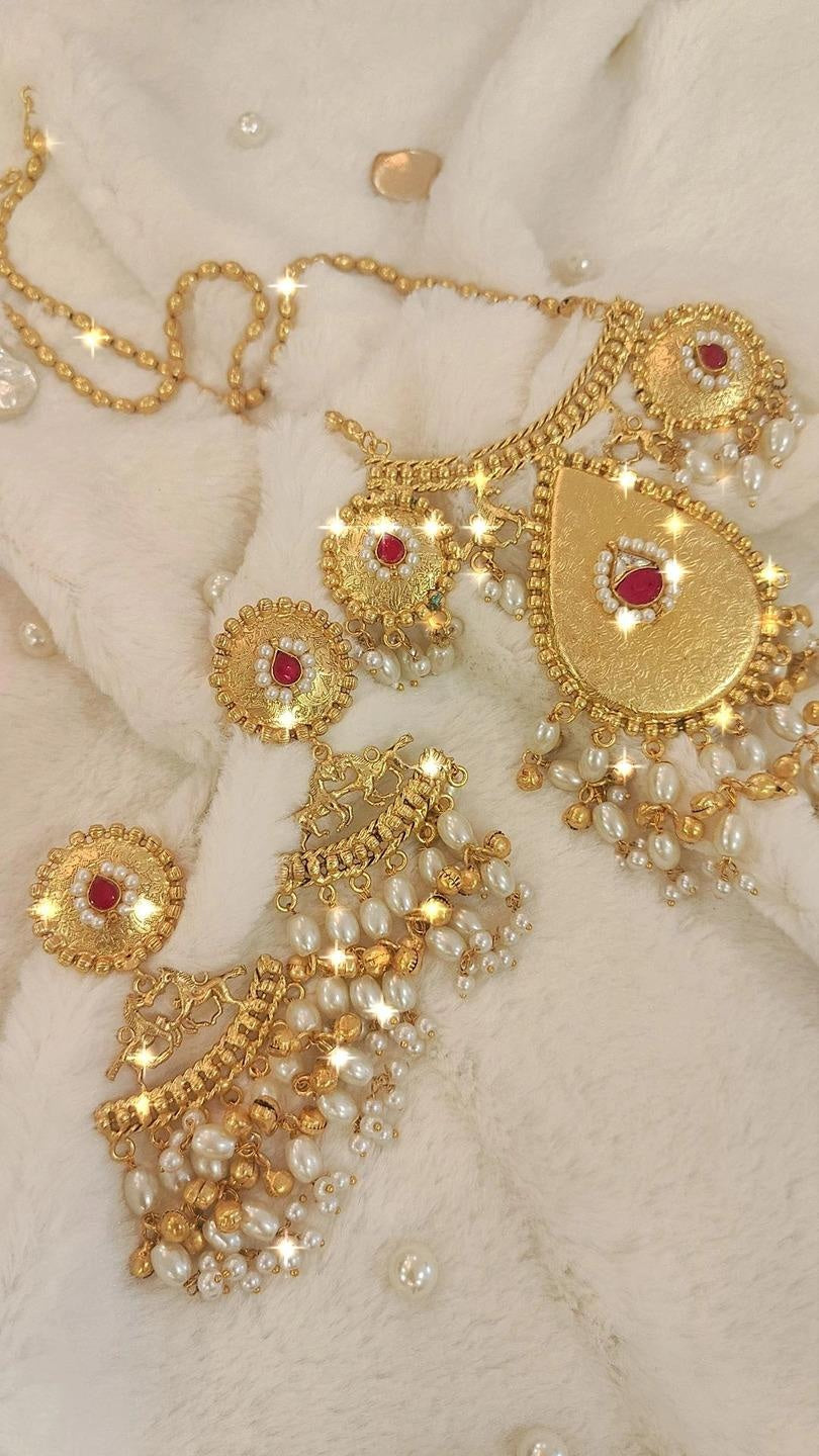 18 Kt Gold Plated Maharani Necklace without kada Semi Precious stone